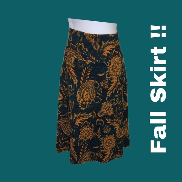 🍎Lularoe Large Black, Green, Gold Mid-Calf Skirt